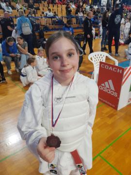 Polona Bajc borbe deklice U12 -34kg 3.mesto (2)